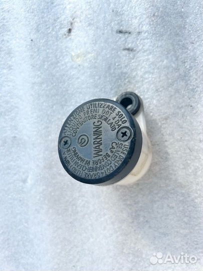 Ducati 1098 бачок тормозной машинки