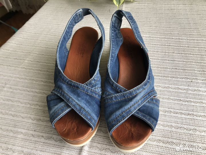 Босоножки джинсовые 37,5 размер