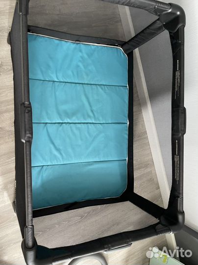 Манеж кровать 4moms