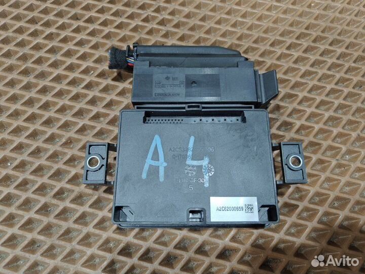 Блок управления парковкой Audi A4 B8 cdnb 2013