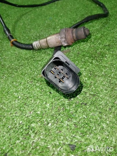 Датчик кислородный передний правый Volkswagen Bora