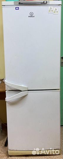 Холодильник indesit