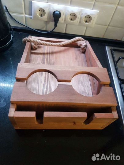 Поднос-пивница из дерева