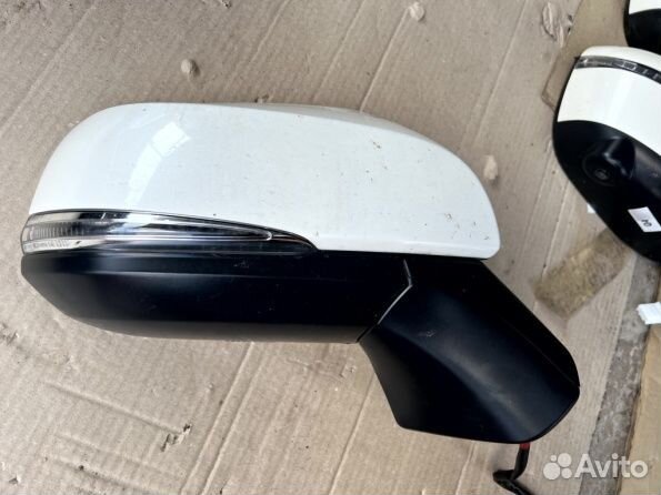 Зеркало правое Тойота рав 4 ха 50 Toyota RAV 4