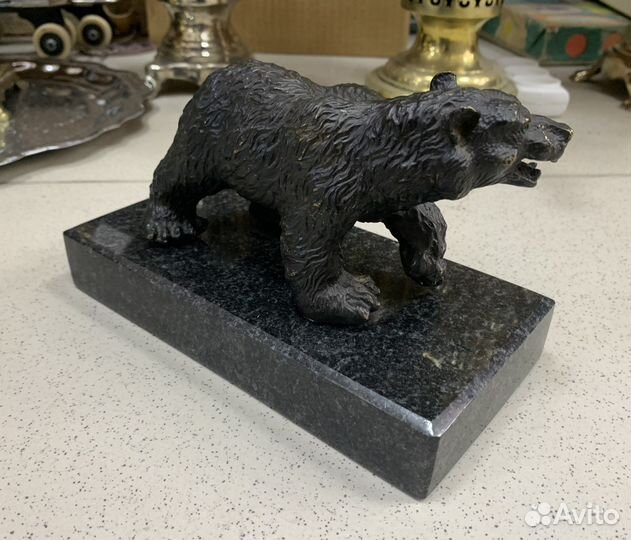 Красивая бронзовая Медведь хозяин тайги