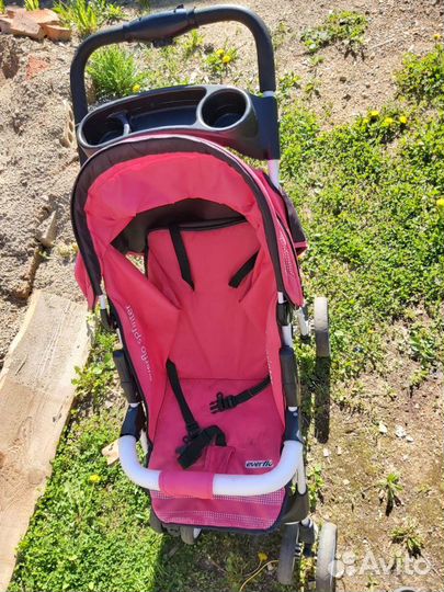 Прогулочная коляска