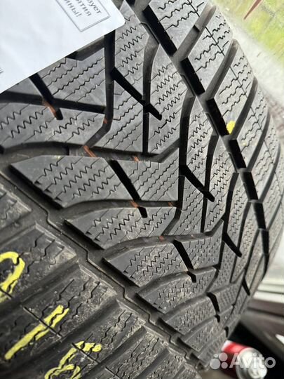 Dunlop Winter Sport 5 255/45 R20 и 285/40 R20 V