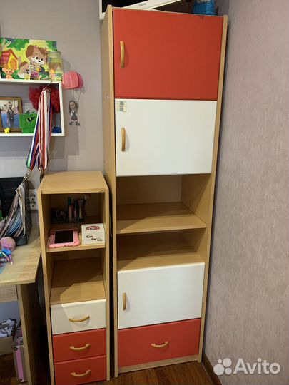 Стеллаж в детскую