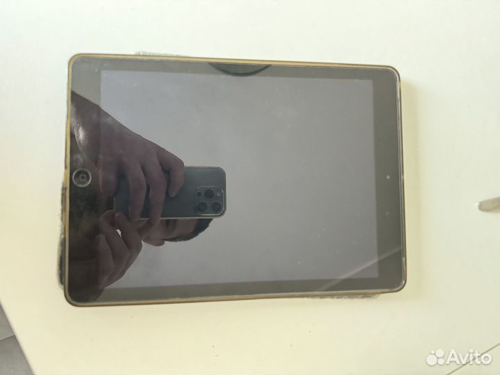 Планшет Apple iPad Air