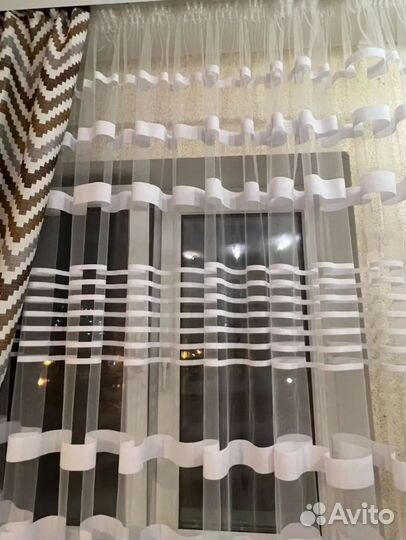 Тюль белый 6,70 метров с вышивкой