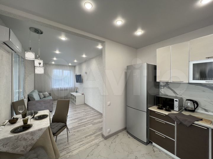 2-к. квартира, 50 м², 4/10 эт.