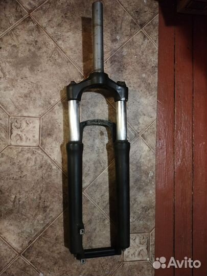 Вилка Suntour SF15, пружинная 26 100 мм диски