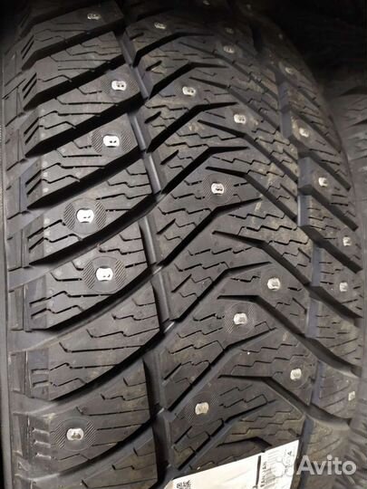 Yokohama Ice Guard IG65 245/40 R18