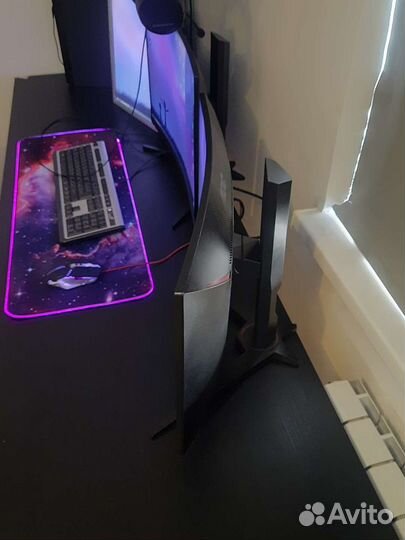 Игровой монитор 144 гц 24 изогнутый AOC C24G1