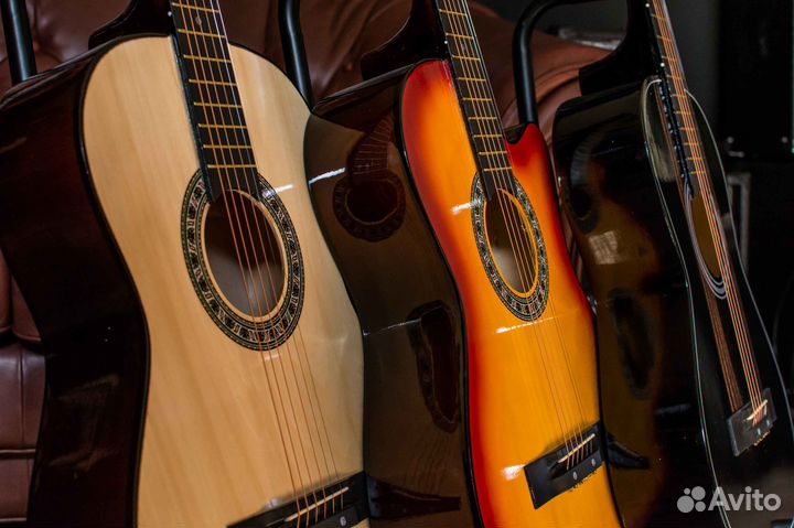 Акустическая гитара Brigitta + Аксессуары