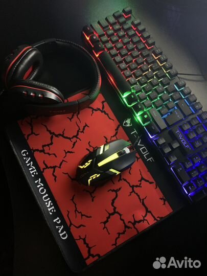 Игровой Набор 4в1 Клавиатура+мышь+коврик+наушники