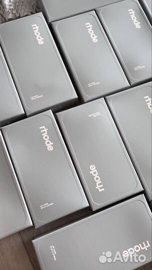 Rhode lip case и lip tind чехлы и бальзамы для губ