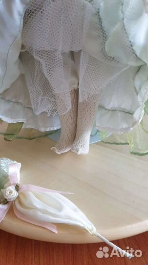 Кукла фарфоровая коллекционная