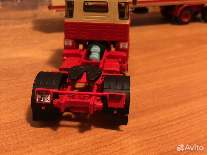 Minichamps Scania 111 Hamburger 1:43