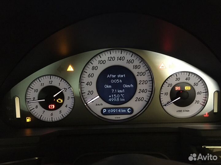 Приборная панель Мерседес W211