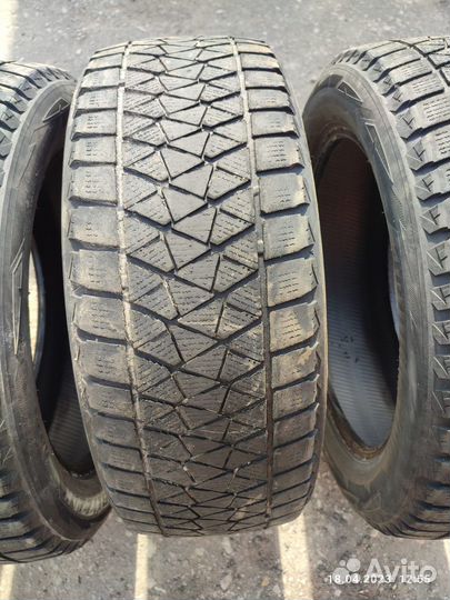Bridgestone Blizzak DM-V1 225/55 R18