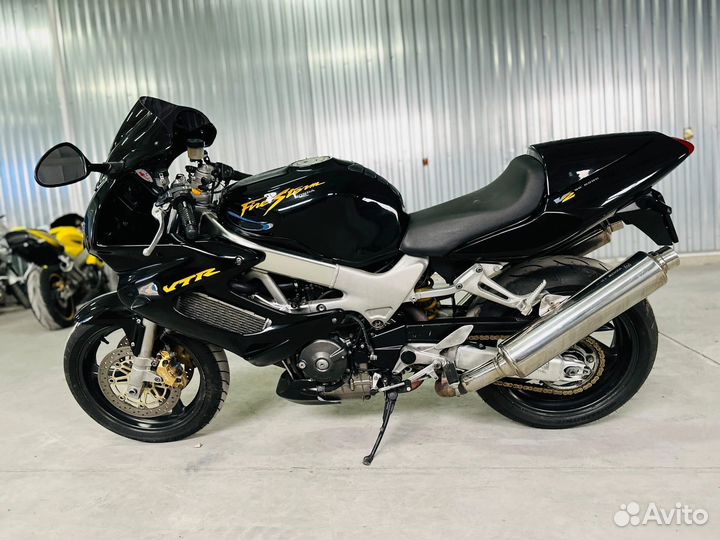 Honda vrt1000f