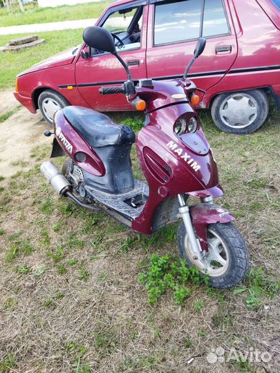 Мопед скутер