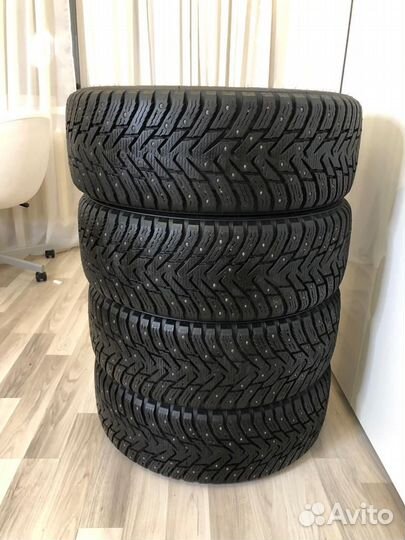 Nokian Tyres Hakkapeliitta 8 235/55 R17