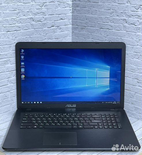 Asus 17’3 4 ядерный