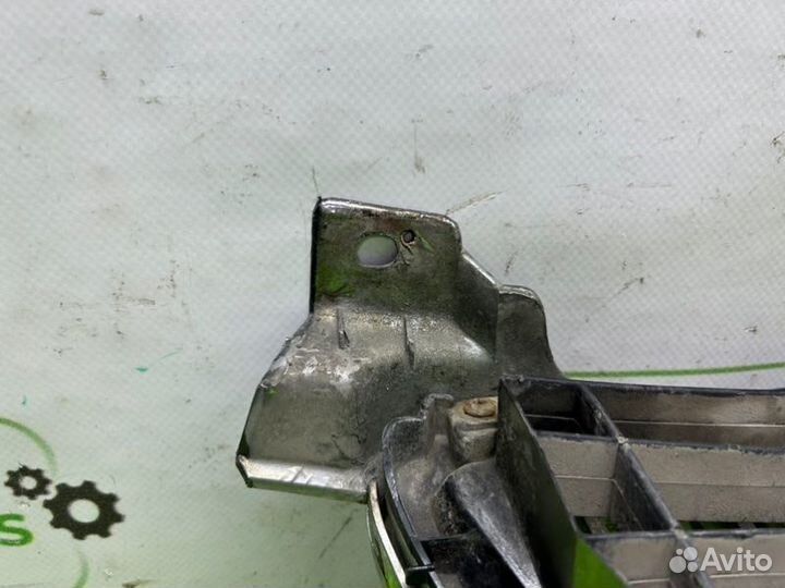 Решетка радиатора Nissan Bluebird Sylphy FG10 2003