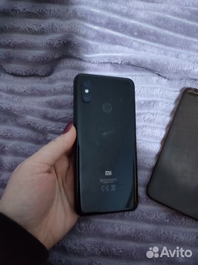 Xiaomi Mi 8, 6/64 ГБ