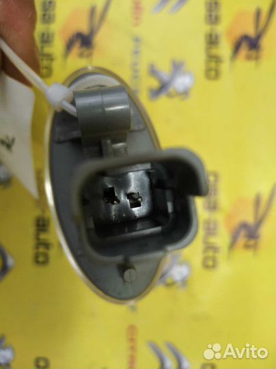 ПОВТОРИТЕЛЬ поворота peugeot 407