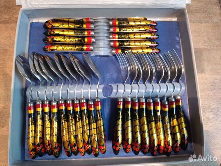 Набор столовых приборов Хохлома