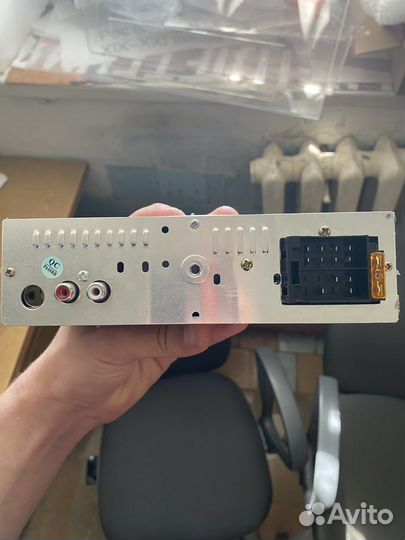 Магнитола aura AMH 120 R