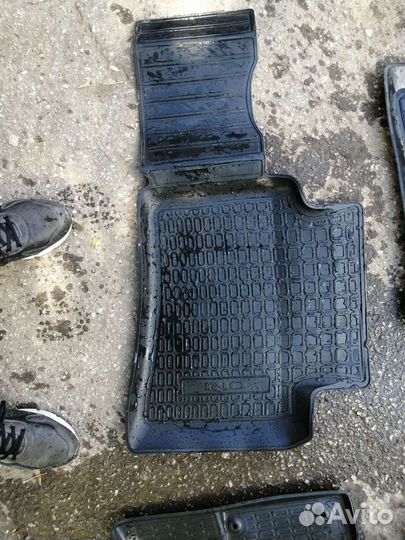 Автомобильные коврики резиновые kia rio 4