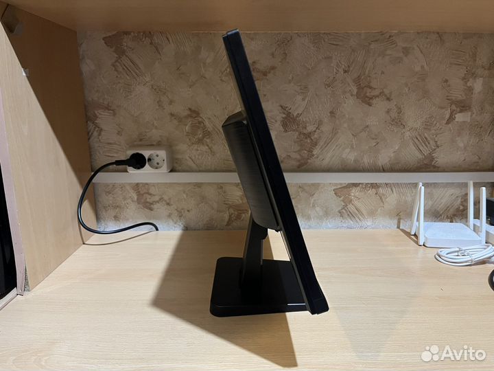 Монитор HP 21.5