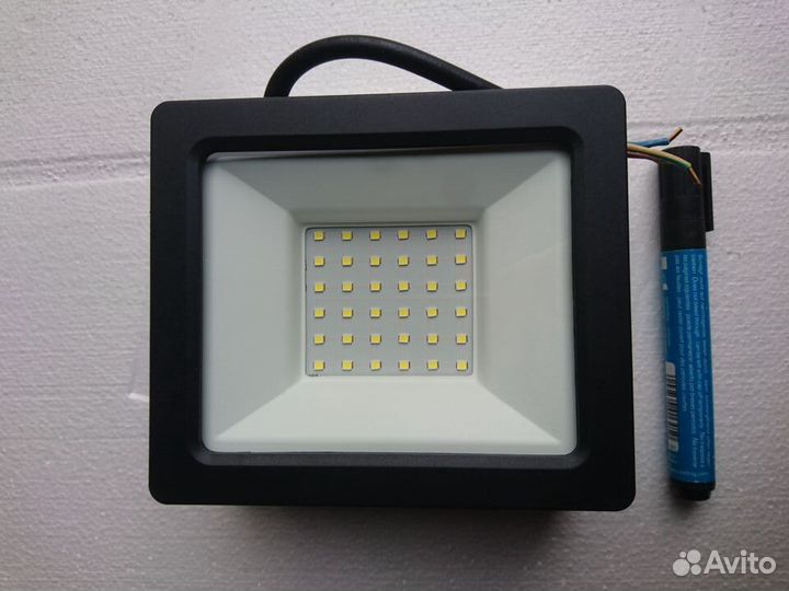 Прожектор 50w saffit