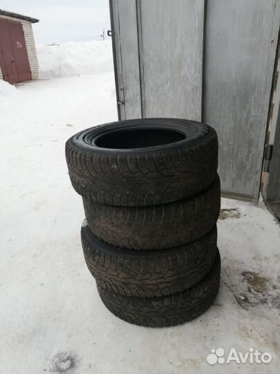 Nokian Tyres Hakkapeliitta 5 215/65 R16
