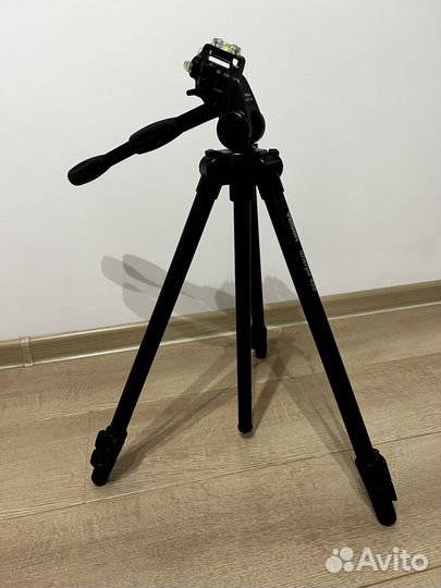 Штатив Velbon Sherpa 435 + голова Velbon PHD-41Q