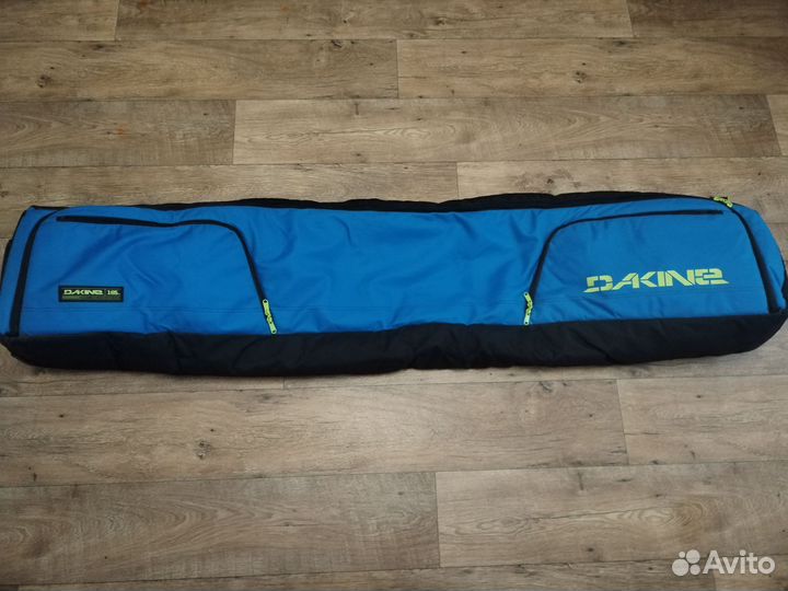 Чехол для сноуборда на колесах Dakine