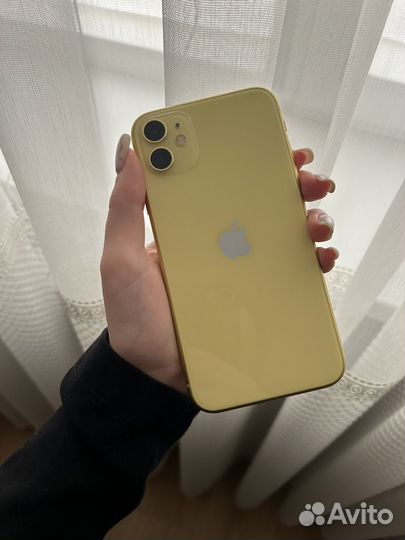 iPhone 11, 64 ГБ