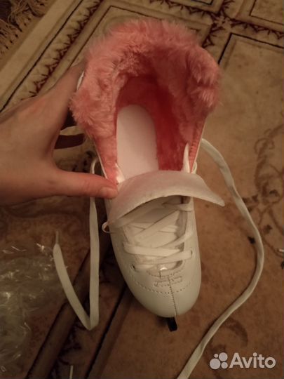 Коньки фигурные