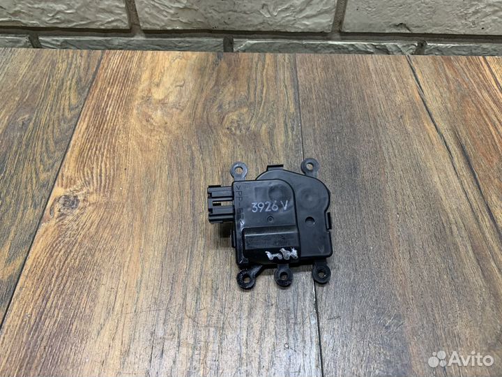 Mazda 3 (BM/BN) Моторчик заслонки отопителя