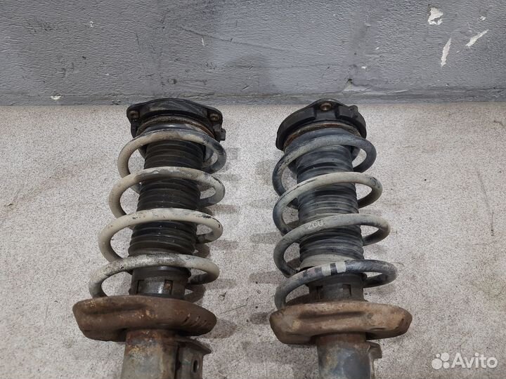 Передняя стойка в сборе для 1.4 Volkswagen Jetta 6