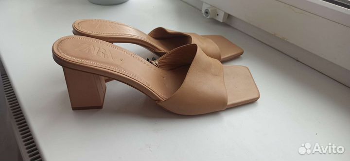 Босоножки Zara 42