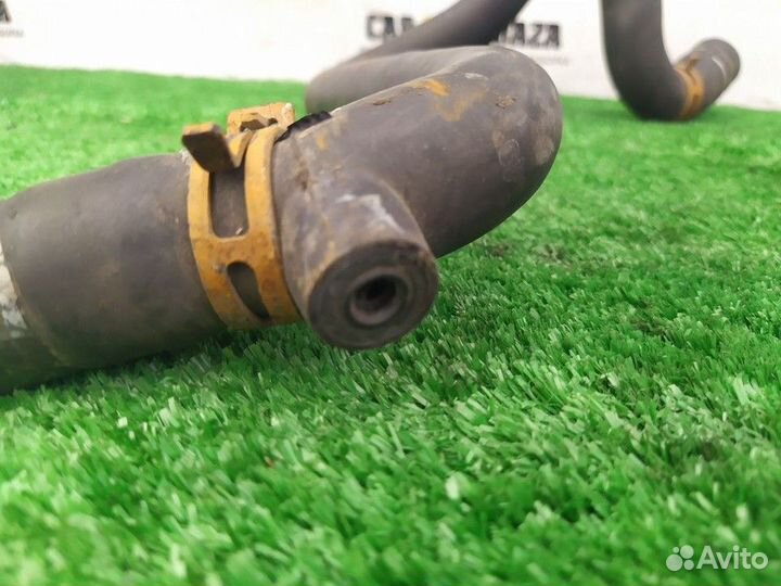 Патрубок системы охлаждения Renault Scenic