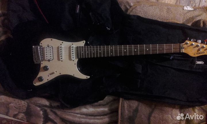 Электрогитара yamaha EG112c