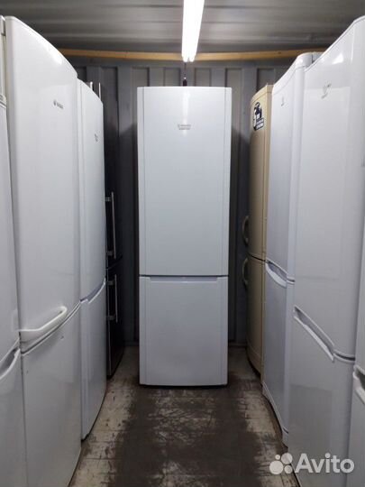 Холодильник б/у Hotpoint-Ariston HBM1201.06