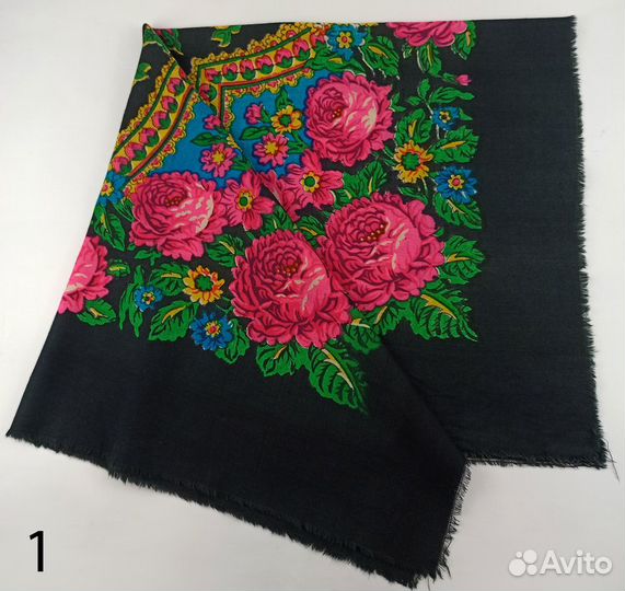 Павлопосадский платок винтаж СССР черный фон