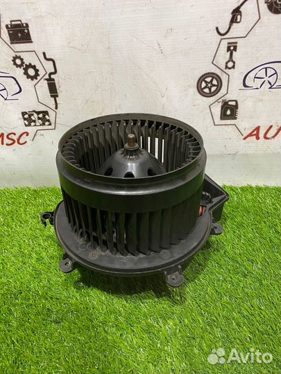 Моторчик печки Mercedes A2038202514